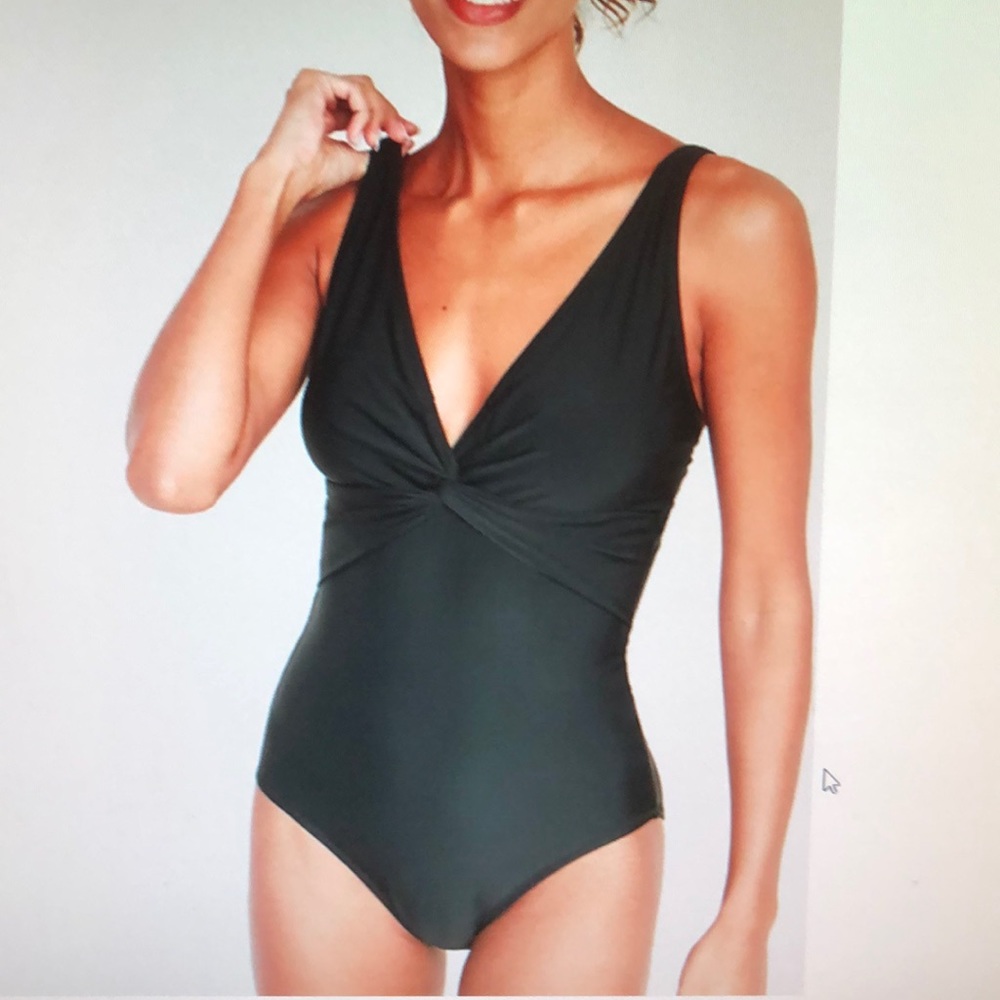New Old Navy Women's Swimsuit